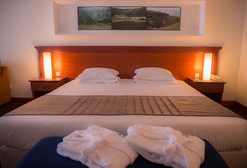 Azoris Faial Garden - Resort Hotel - Oda