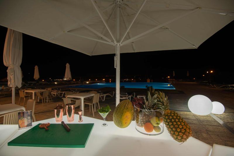 Azoris Faial Garden - Resort Hotel - Teras
