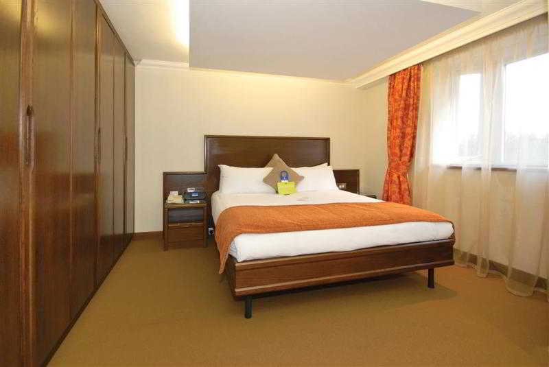 Donnington Manor Hotel fotoÄŸrafÄ±