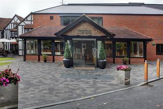 Donnington Manor Hotel fotoÄŸrafÄ±