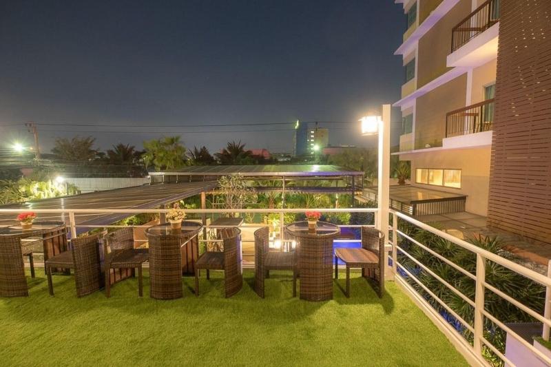 Siam Piman Hotel - Teras