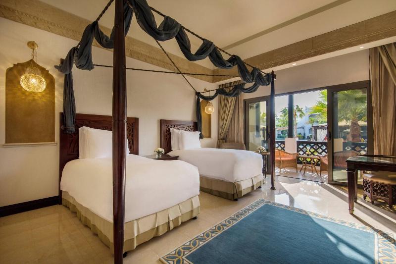 Sharq Village & Spa - Havuz