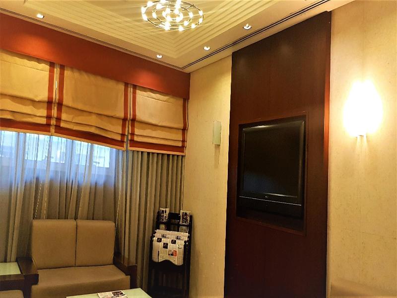 Tulip Hotel Apartment - Lobi