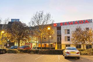 Ramada London North M1 otel fotoğrafı