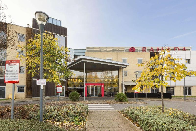 Ramada London North M1 - Genel