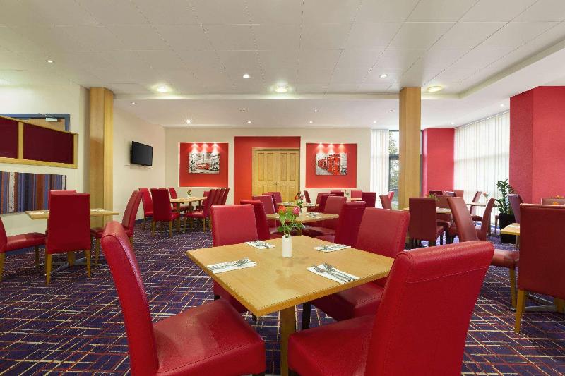 Ramada London North M1 - Genel