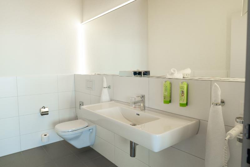 SwissEver Hotel - Oda