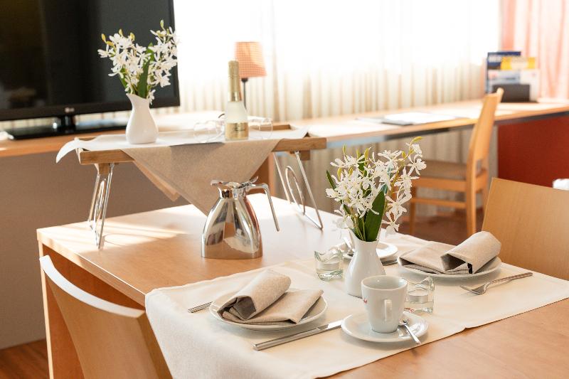 SwissEver Hotel - Oda