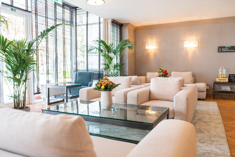 Strandhotel Ahlbeck - Lobi