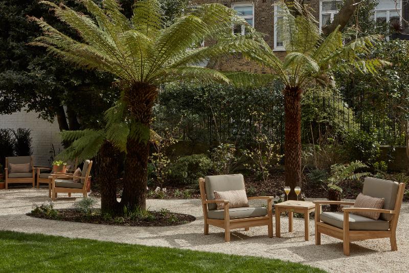 Miiro Templeton Garden - Genel