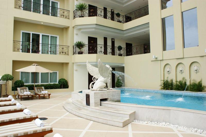 LK Residence - Havuz