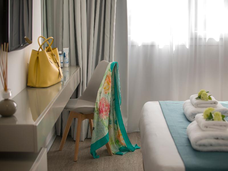 Anemi Hotel & Suites - Oda