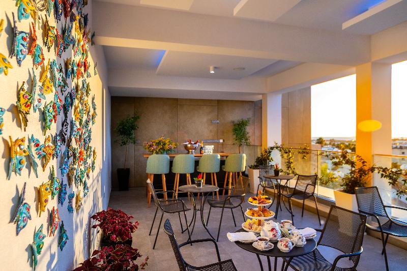 Anemi Hotel & Suites - Teras