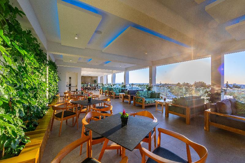 Anemi Hotel & Suites - Teras