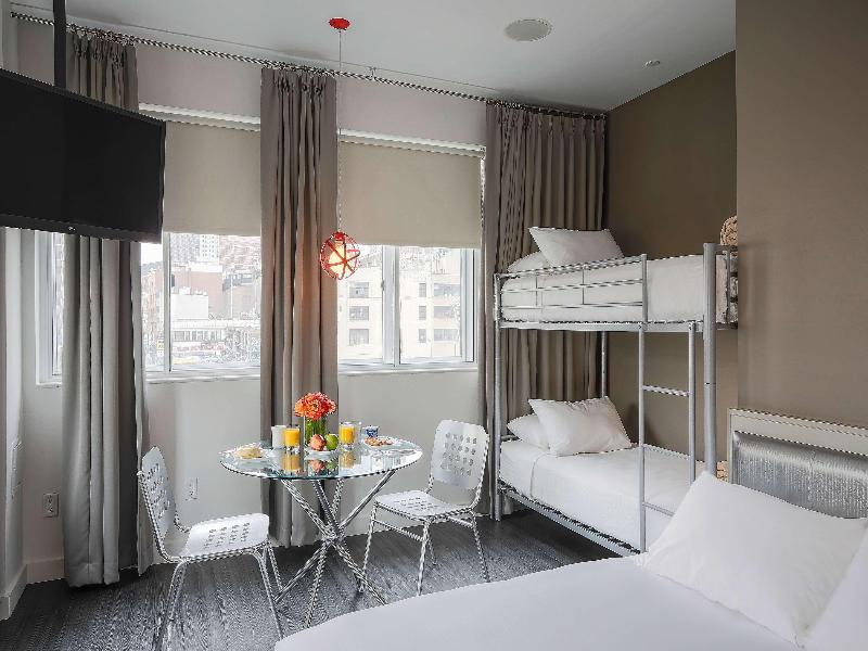 Nu Hotel - Oda
