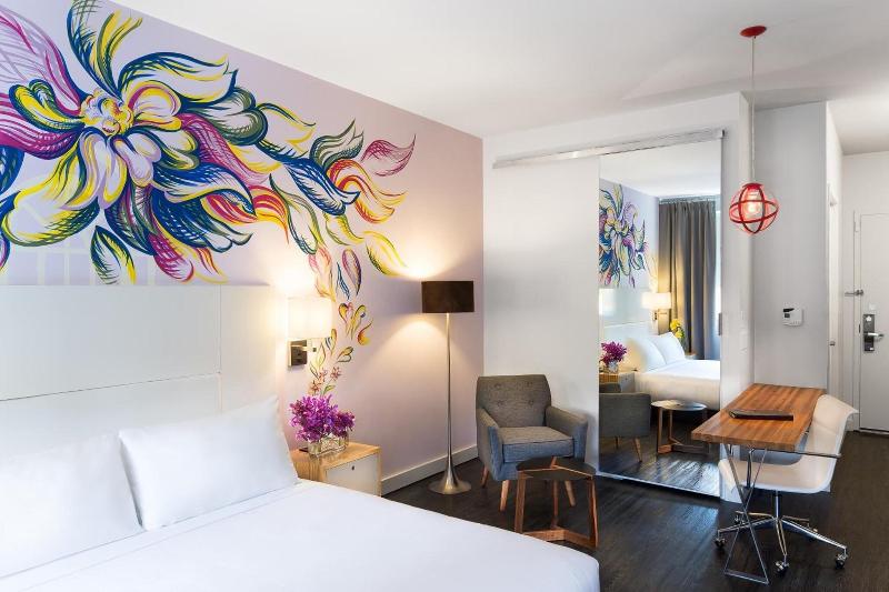 Nu Hotel - Oda
