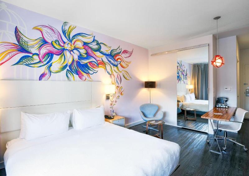 Nu Hotel - Oda