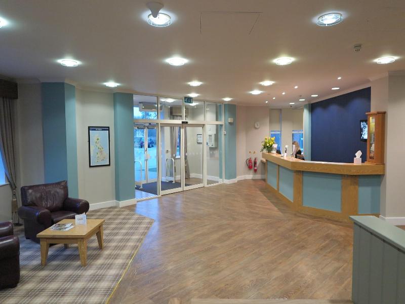 Burn Hall Hotel - Lobi