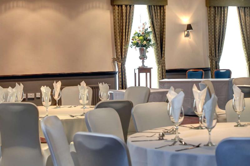Burn Hall Hotel - Genel