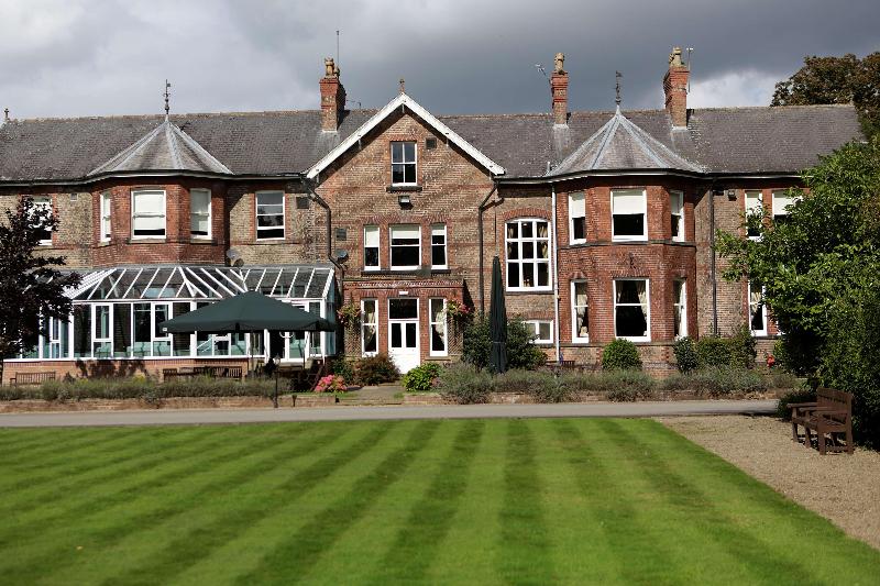 Burn Hall Hotel - Genel
