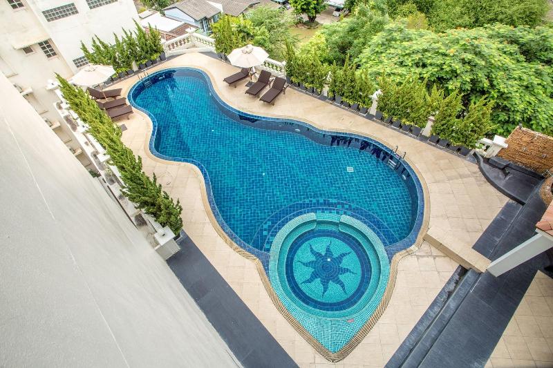 Hope Land Hotel Sukhumvit 24 - Havuz