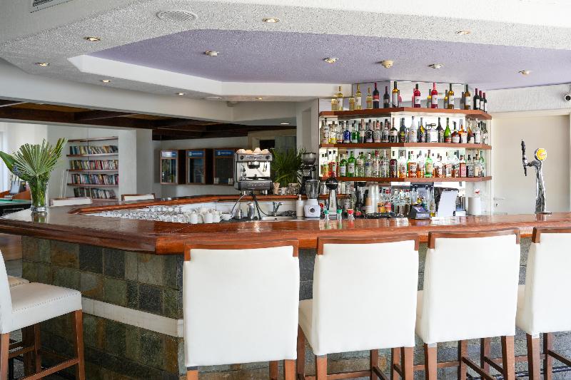 Paphos Gardens Holiday Resort - Bar