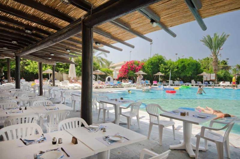 Paphos Gardens Holiday Resort - Restoran