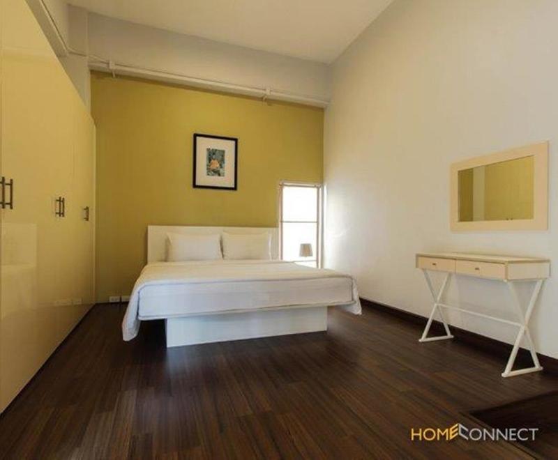 T Series Place(formerly 212 Serviced Apartment) - Oda