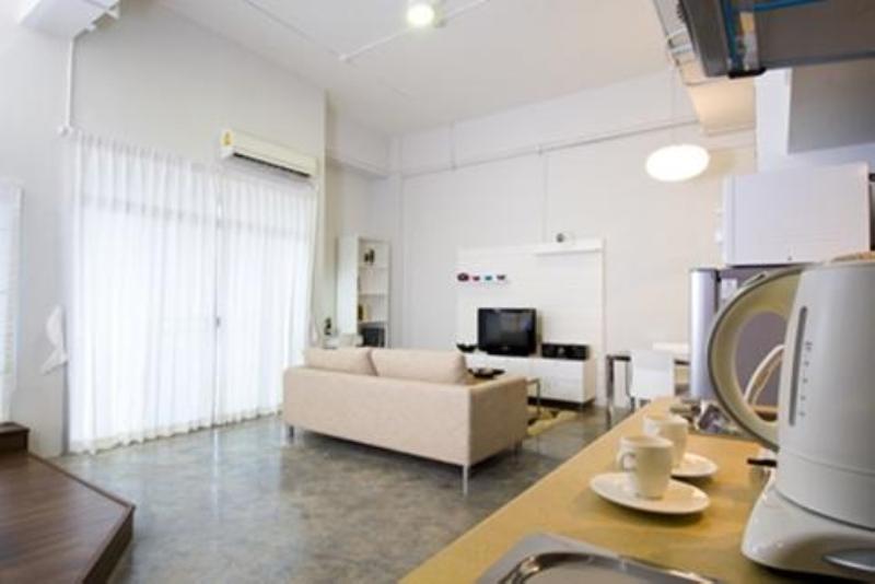 T Series Place(formerly 212 Serviced Apartment) - Oda