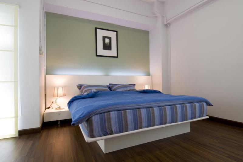 T Series Place(formerly 212 Serviced Apartment) - Oda