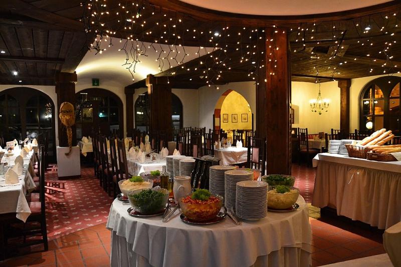 MIRA Hotel Schloss Rosenegg - Restoran