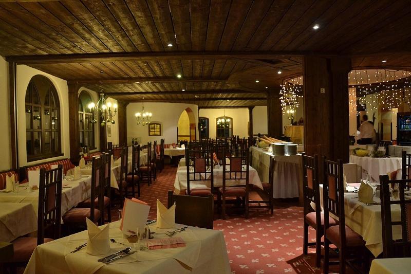 MIRA Hotel Schloss Rosenegg - Restoran