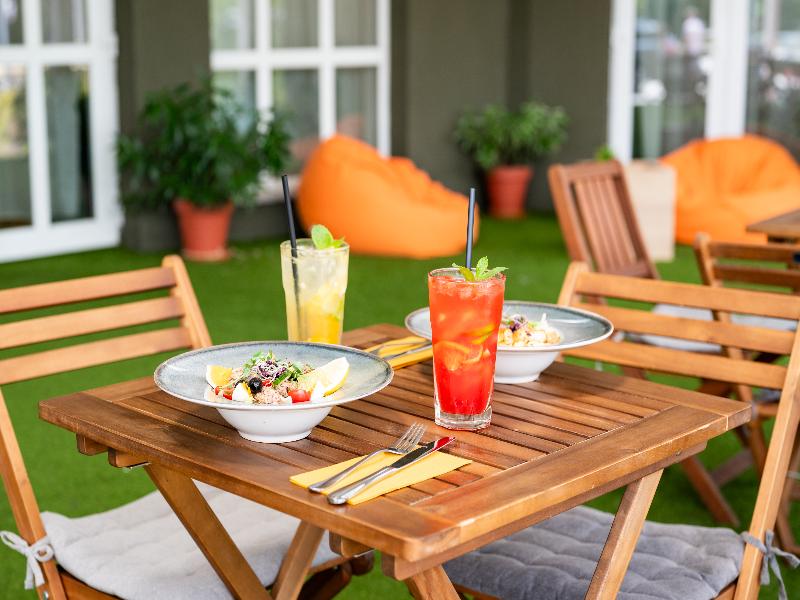 Airport Hotel Budapest - Teras