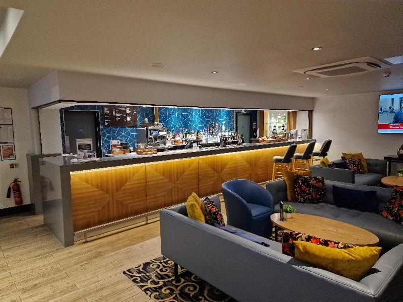 Felbridge Gatwick Hotel & Spa - Bar