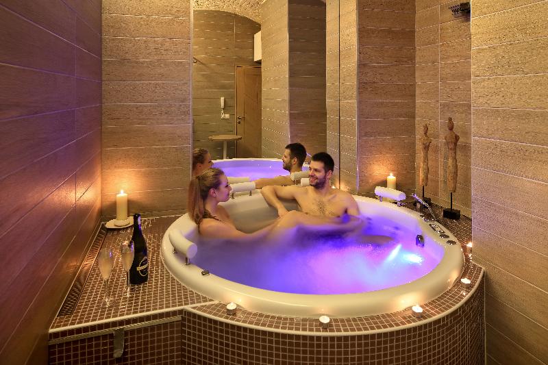 Absolutum Wellness Hotel Prague - Aktivite