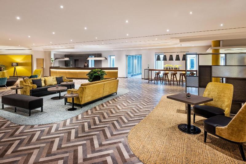 Sheraton Düsseldorf Airport - Lobi