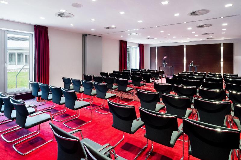 Sheraton Düsseldorf Airport - Toplantı