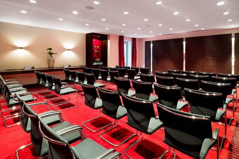 Sheraton Düsseldorf Airport - Toplantı