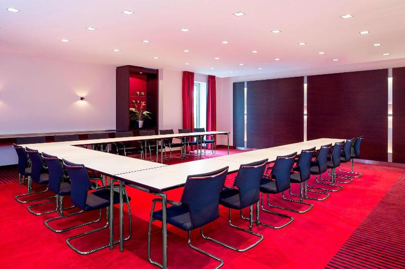 Sheraton Düsseldorf Airport - Toplantı