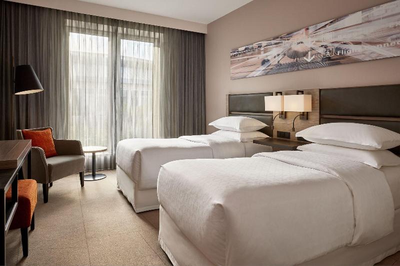 Sheraton Düsseldorf Airport - Oda