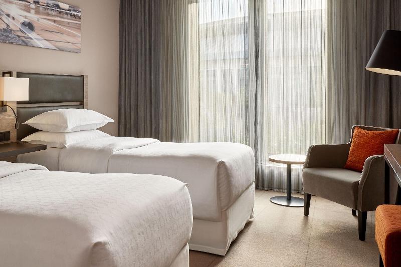 Sheraton Düsseldorf Airport - Oda