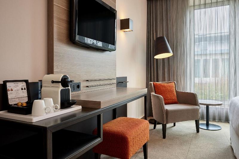 Sheraton Düsseldorf Airport - Oda