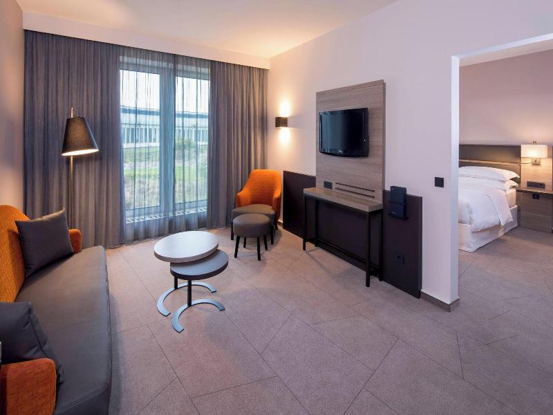 Sheraton Düsseldorf Airport - Oda