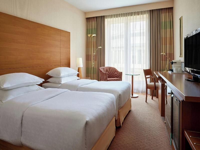 Sheraton Düsseldorf Airport - Oda