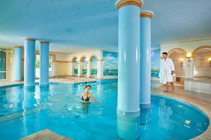 Grand Hotel Zell am See - Havuz