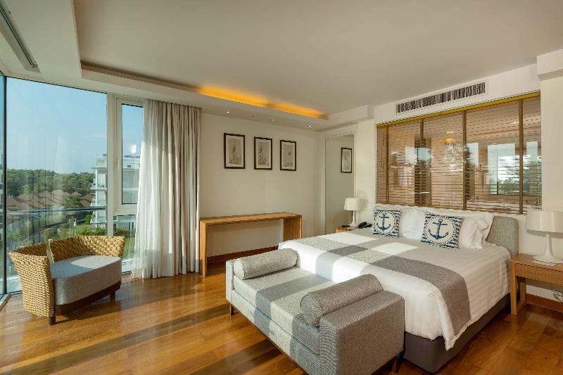Splash Beach Resort, Maikhao Phuket - Oda