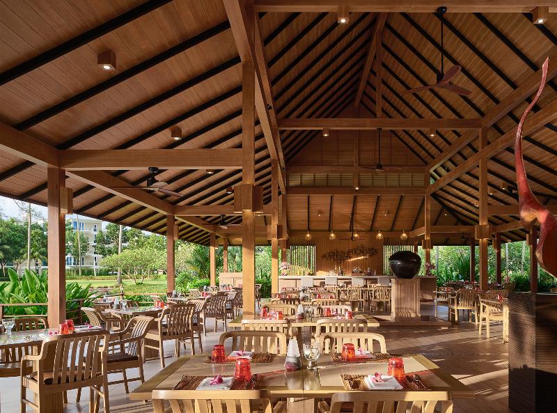 Splash Beach Resort, Maikhao Phuket - Restoran