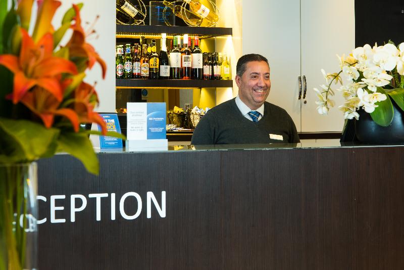 Spark by Hilton London Chiswick - Lobi