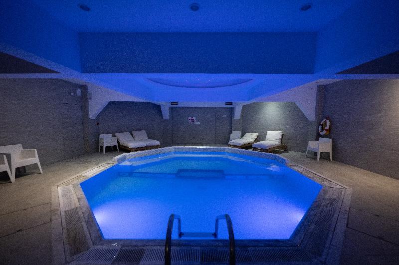 King Jason Paphos - Designed for adults - Aktivite
