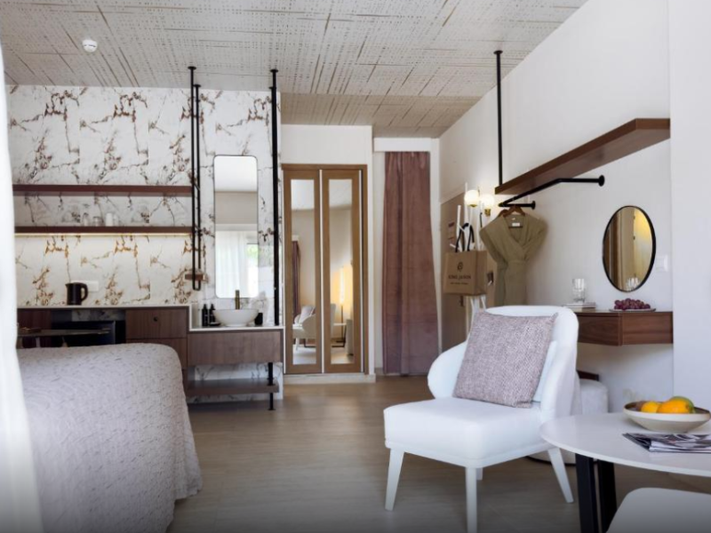 King Jason Paphos - Designed for adults - Oda